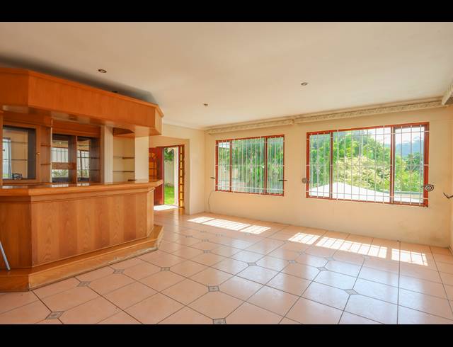 4 BEDROOM HOUSE FOR SALE IN WESTVILLE